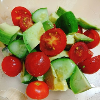 アボカド ミニトマト きゅうりのサラダ